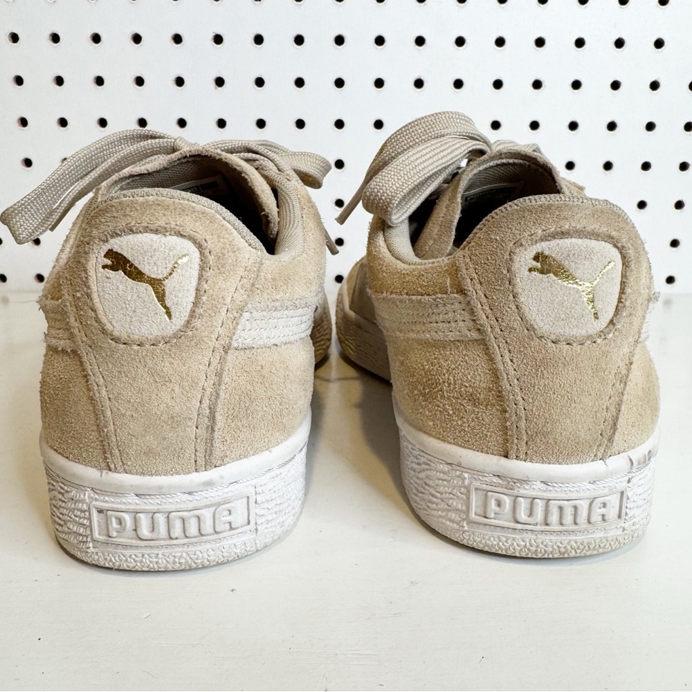 Puma | Suede Classic XXI Womens Shoes in Granola/Warm White Sz. 9 - Picture 7 of 11